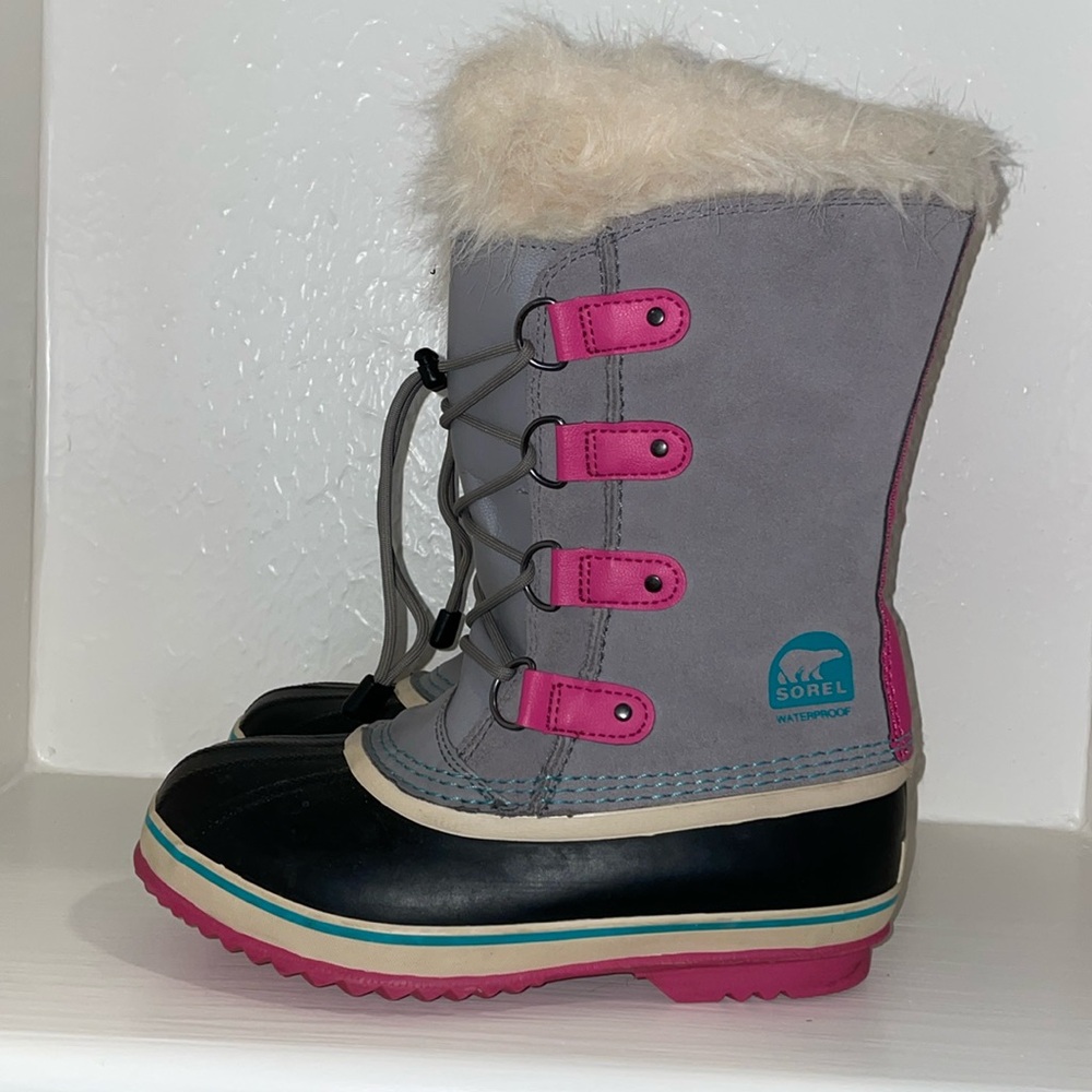 SOREL Joan of Arctic Winter Boots, Size 6
